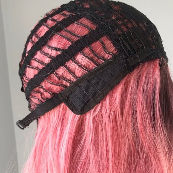 ✨HOST PICK ✨ Rooted Pink Body wave Wig - Picture 4 of 5